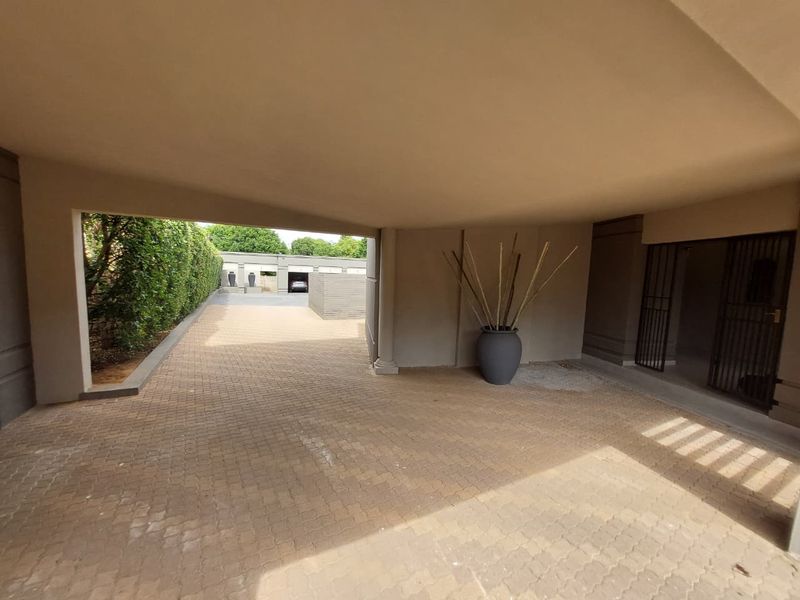 Modern 4-Bedroom Home for Sale – Ideal for a Family or Guesthouse - Photo 9
