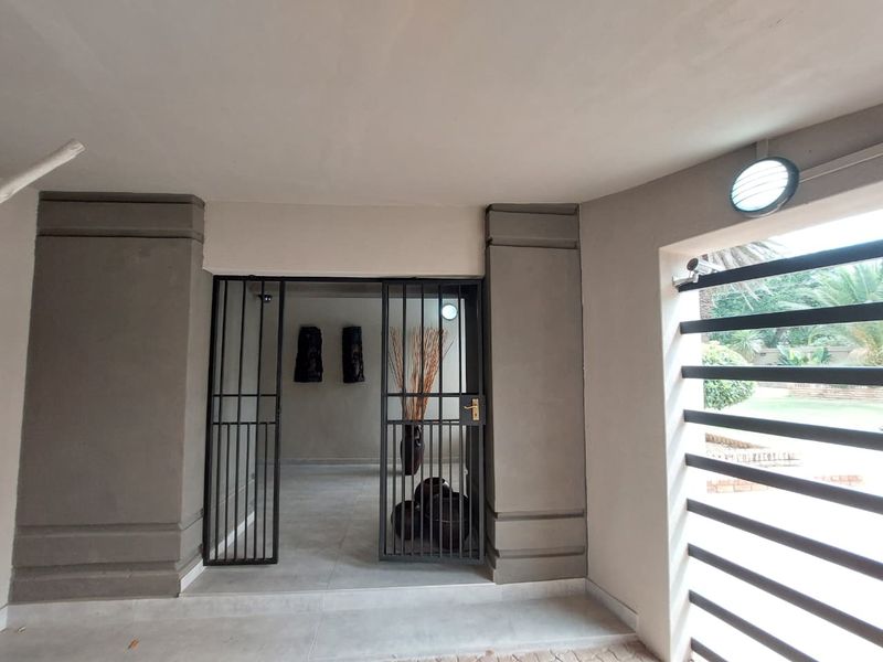 Modern 4-Bedroom Home for Sale – Ideal for a Family or Guesthouse - Photo 8