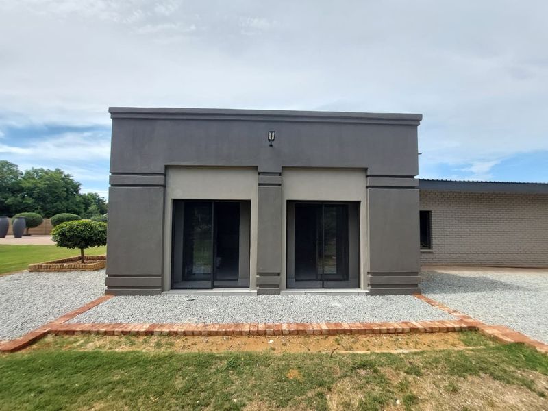 Modern 4-Bedroom Home for Sale – Ideal for a Family or Guesthouse - Photo 7