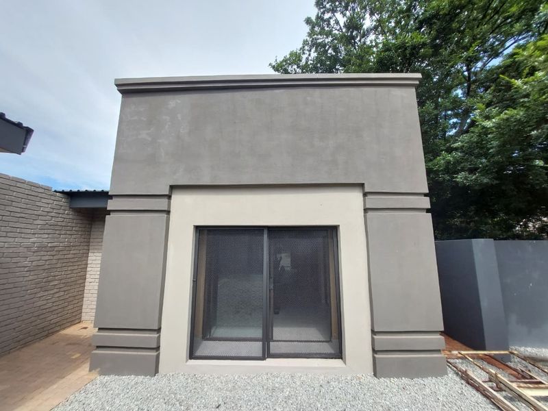 Modern 4-Bedroom Home for Sale – Ideal for a Family or Guesthouse - Photo 6