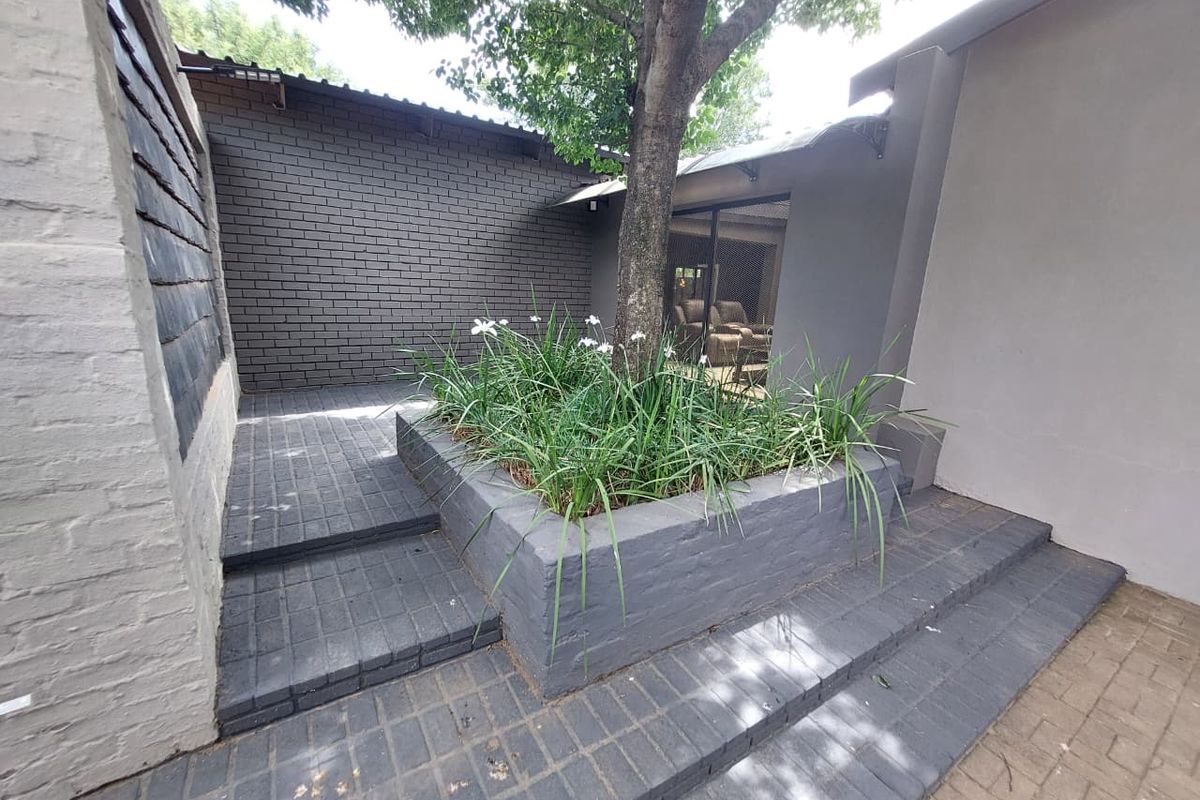 Modern 4-Bedroom Home for Sale – Ideal for a Family or Guesthouse - Photo 5