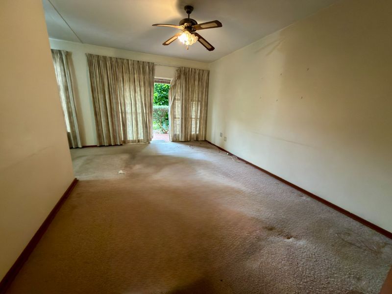 Beautifully Maintained 3-Bedroom Double-Storey Flat in Stilfontein - Photo 9