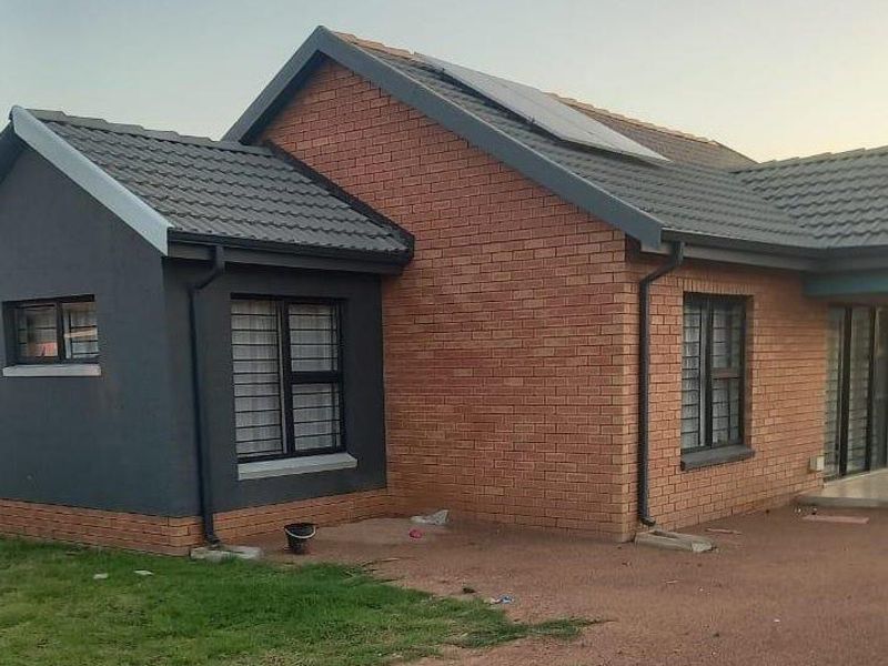 YOUR OWN HOME - MODERN FACEBRICK - Photo 9