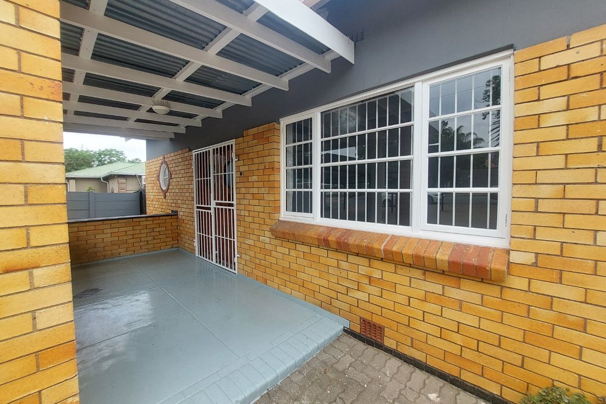 Prime Greenside Office/Clinic with Main Road Visibility & Move-In Ready Fit-Out - Photo 3