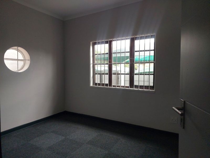 Prime Greenside Office/Clinic with Main Road Visibility & Move-In Ready Fit-Out - Photo 8