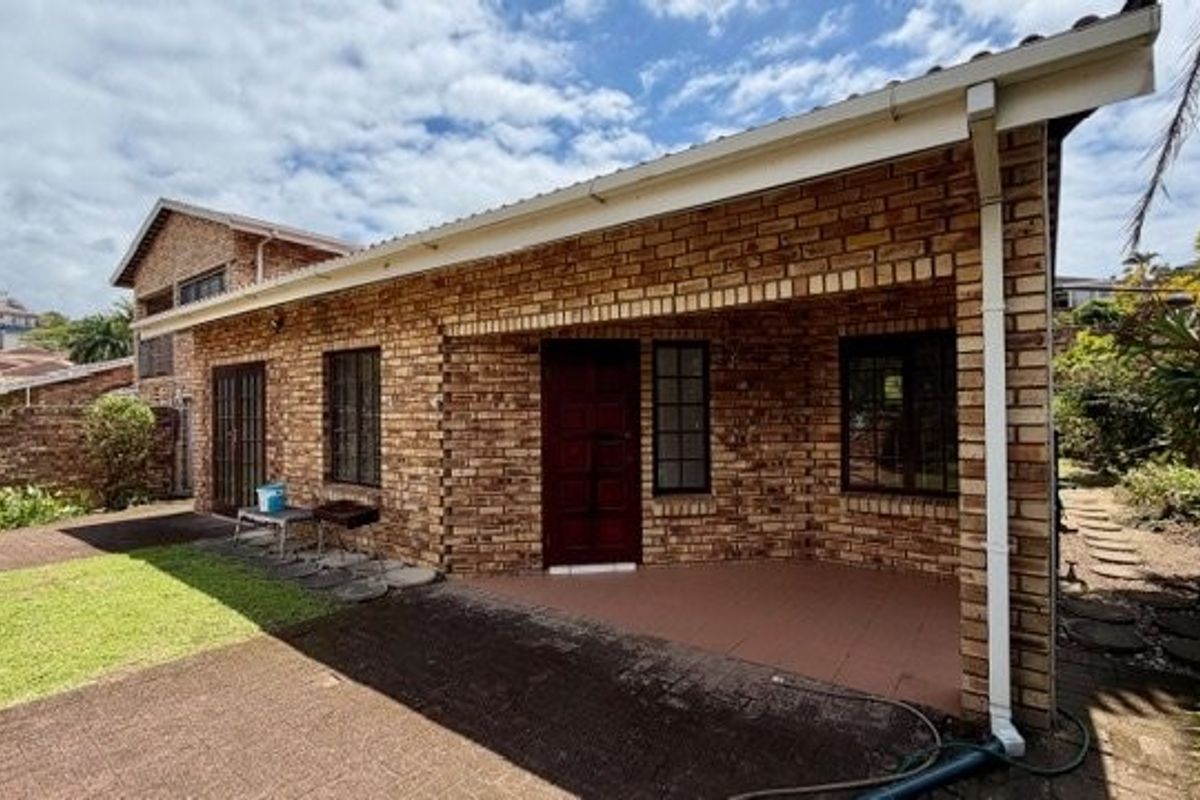 3-Bedroom Townhouse for Sale – Uvongo! Comfortable, Secure & Convenient Coastal Living - Photo 5
