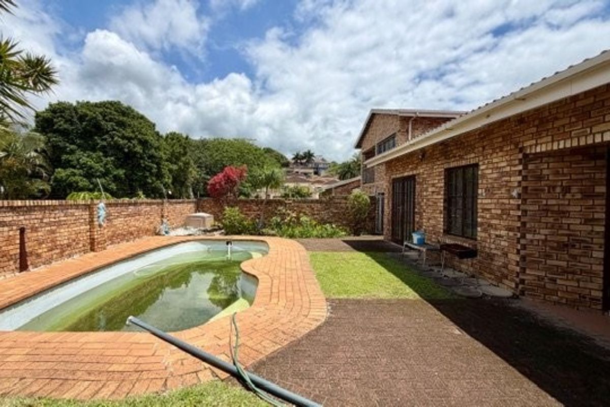 3-Bedroom Townhouse for Sale – Uvongo! Comfortable, Secure & Convenient Coastal Living - Photo 4