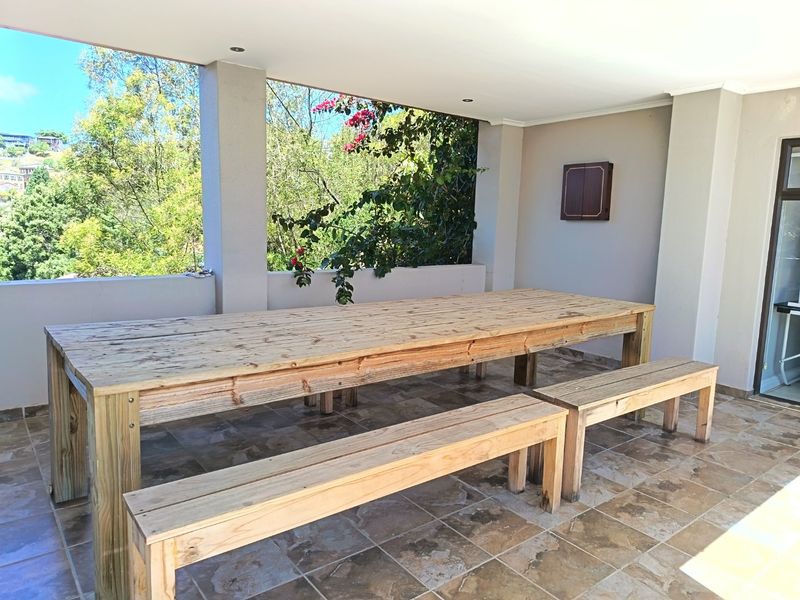 Top of the Hill 5 Bedroom Family Home - Photo 4