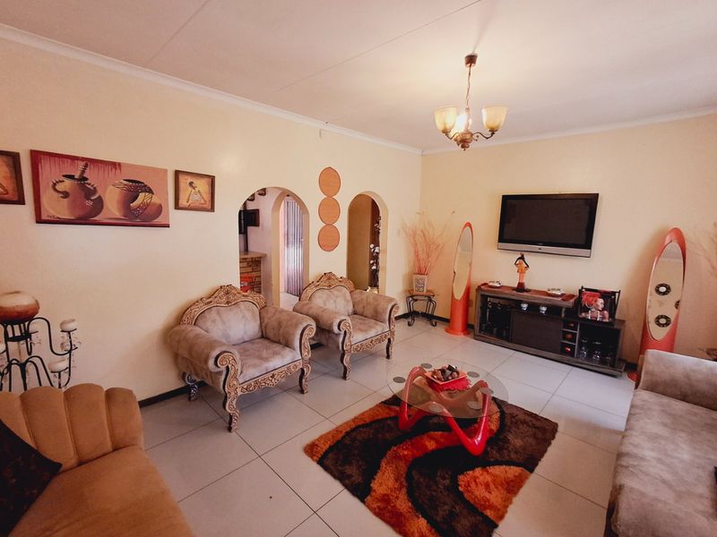 Walking distance to local schools — perfect for families who value convenience - Photo 2