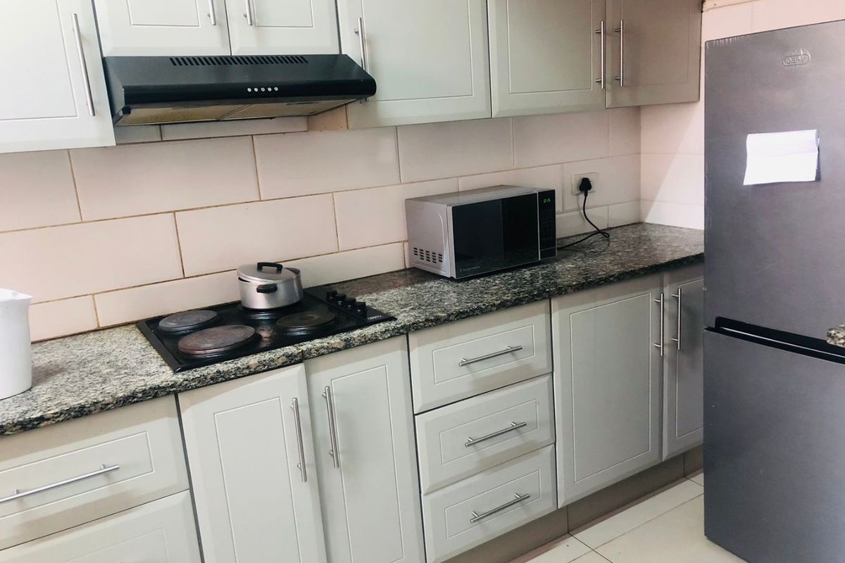 2 Bedrooms, 1 Bathroom Apartment For Sale In Glenwood, Durban - Photo 3