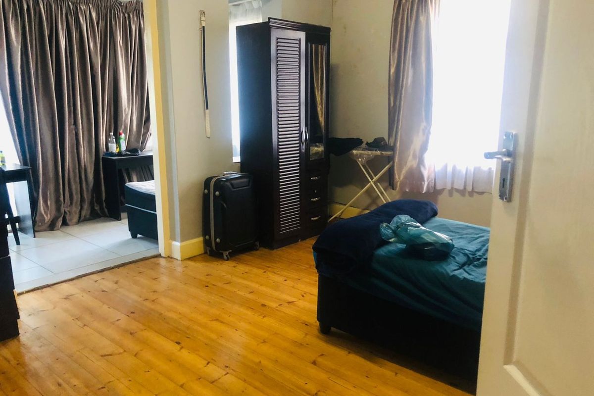 2 Bedrooms, 1 Bathroom Apartment For Sale In Glenwood, Durban - Photo 4