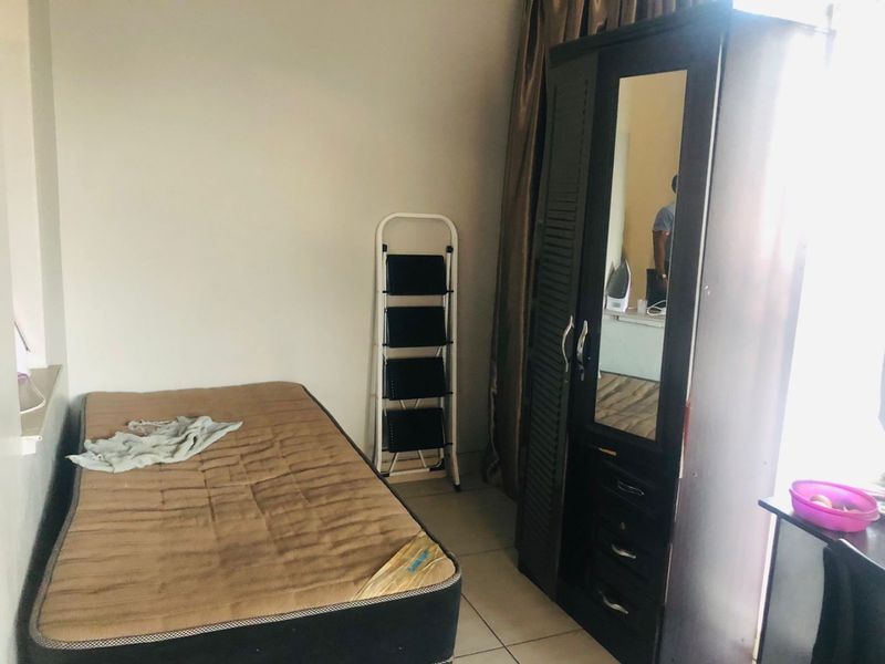 2 Bedrooms, 1 Bathroom Apartment For Sale In Glenwood, Durban - Photo 7