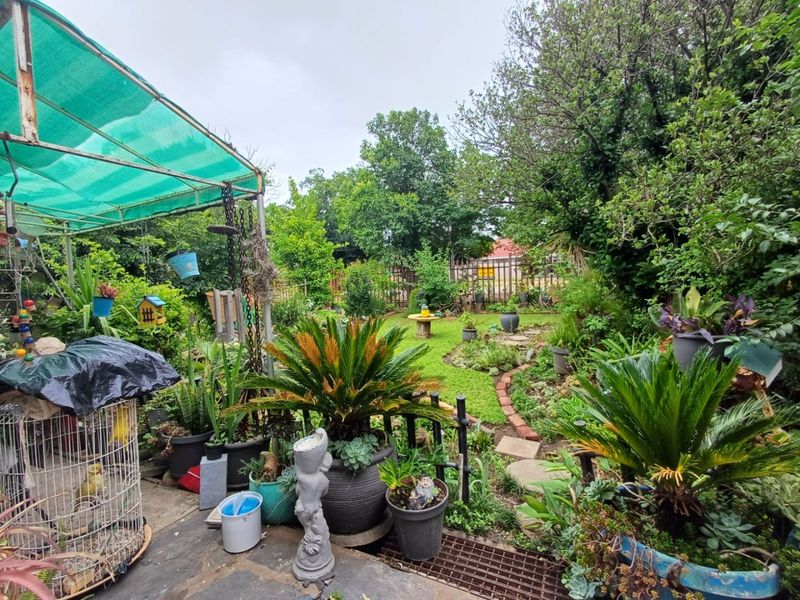 Charming Two-Bedroom Apartment in La Hoff, Klerksdorp - Photo 2