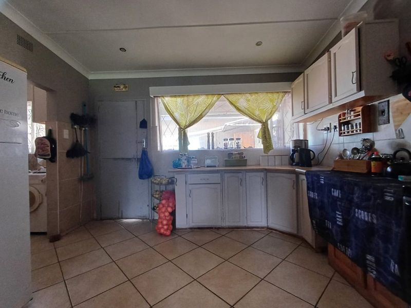 Two Homes, One Exceptional Opportunity in Songloed, Klerksdorp - Photo 7