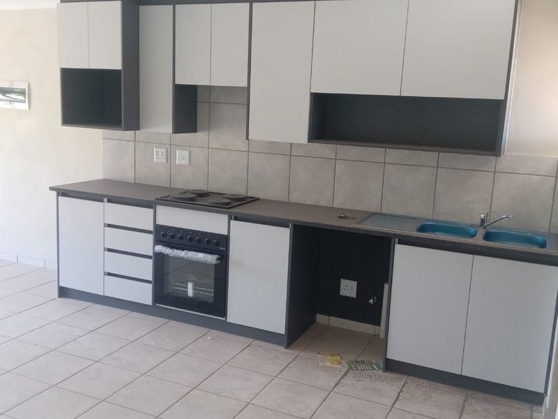 Spacious 3-Bedroom Apartment for Rent – Benoni, Cloverdene | R7 900 - Photo 6