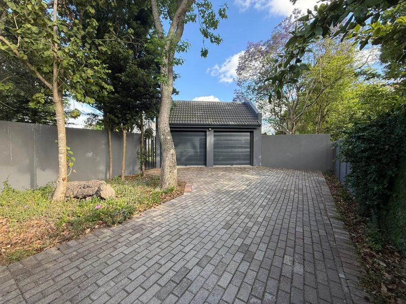 Spacious 5 Bedroom Family Home + Flatlets - Photo 7