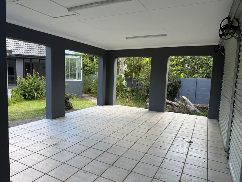 Spacious 5 Bedroom Family Home + Flatlets - Photo 6