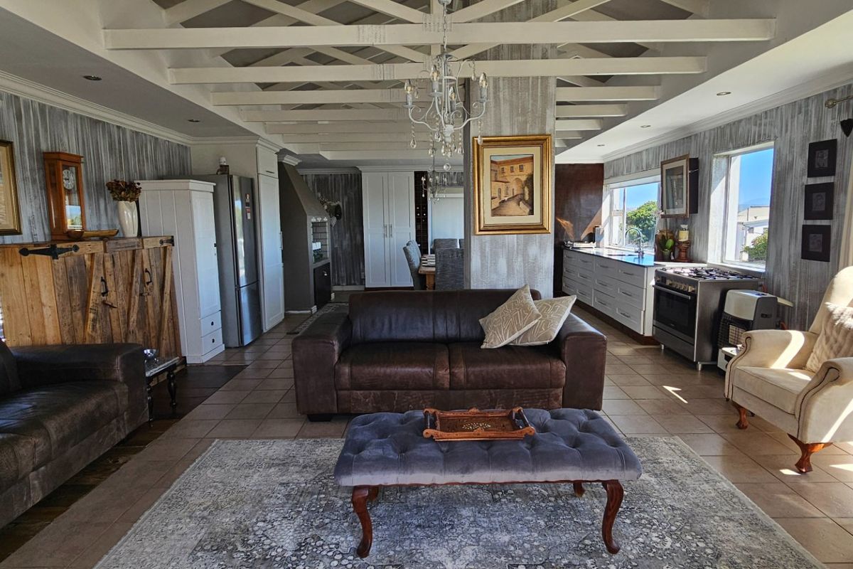 4 in 1 House - Photo 4