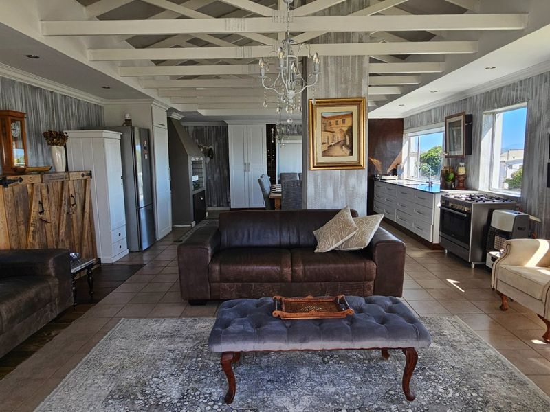 4 in 1 House - Photo 4