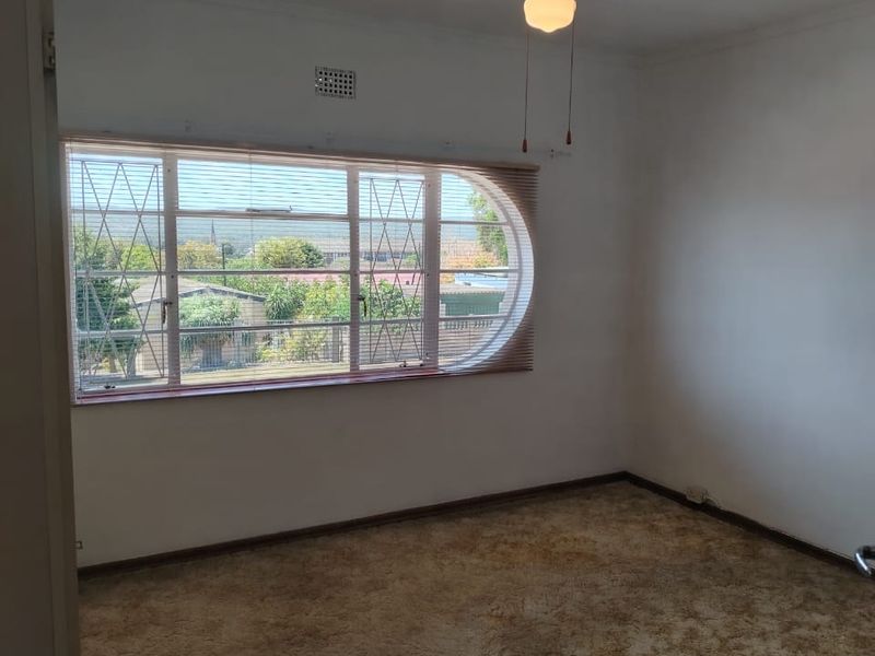 GOLDEN OLDIE IN BOTHASRUS UP FOR GRABS! - Photo 4