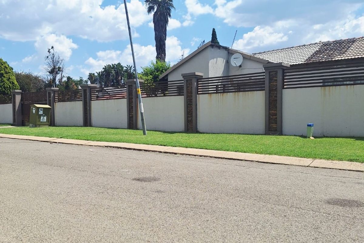 Stunning Modern Family Home Opportunity - Photo 4