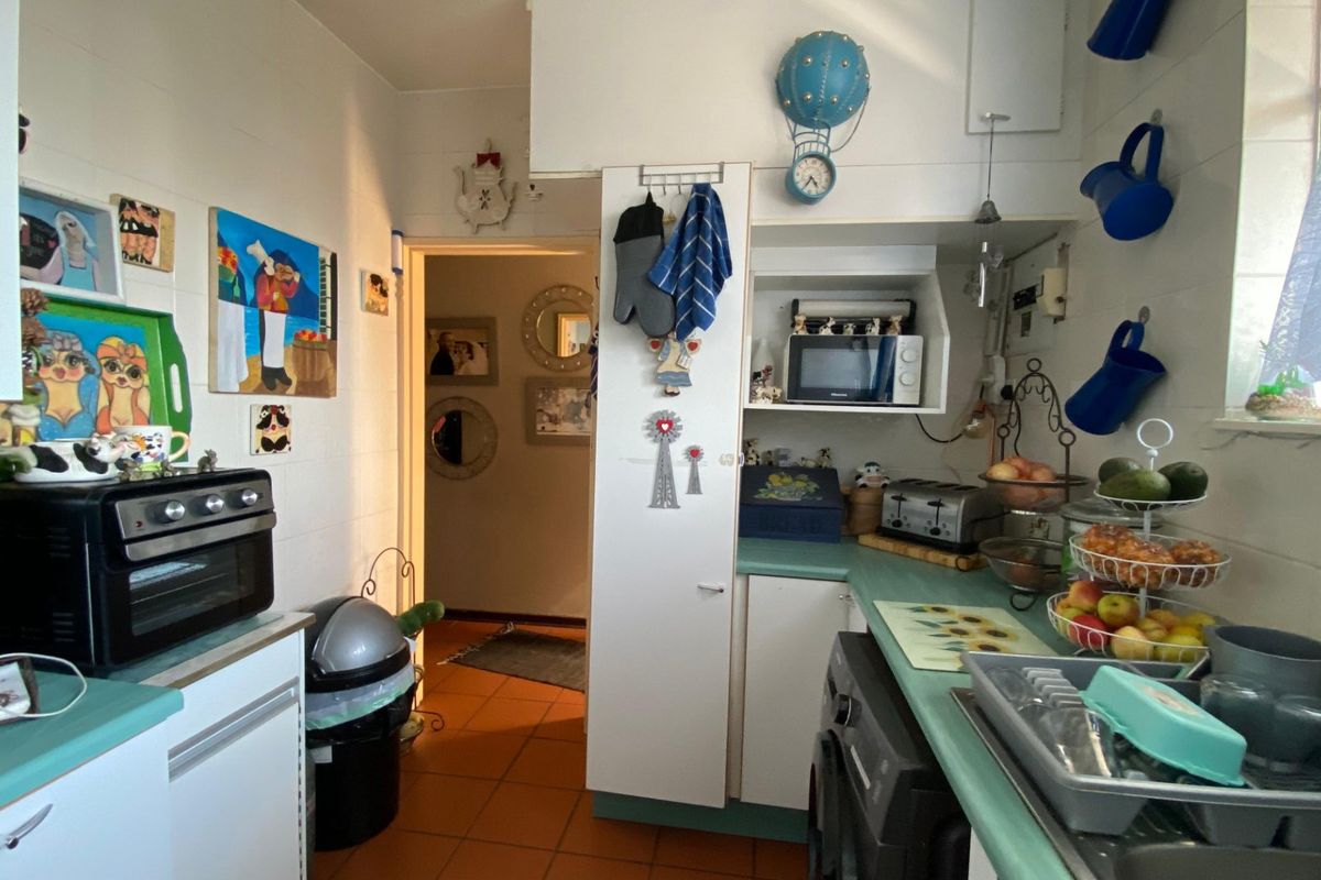 Modern Upstairs 3-Bedroom Apartment with Balcony for Sale - Photo 3