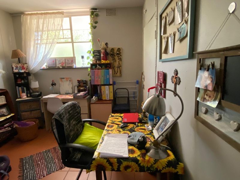 Modern Upstairs 3-Bedroom Apartment with Balcony for Sale - Photo 7