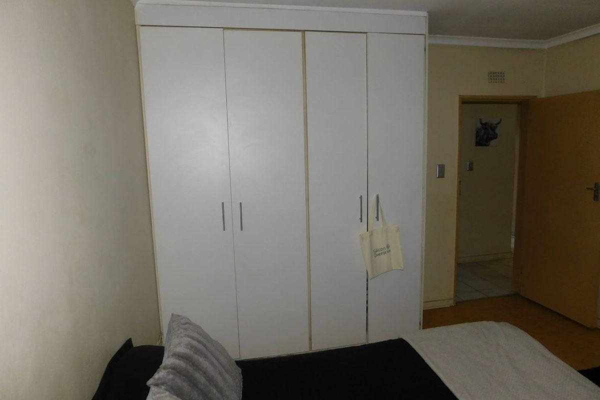 2 Bedroom and 1 Bathroom available for you to buy Call us now!! - Photo 5