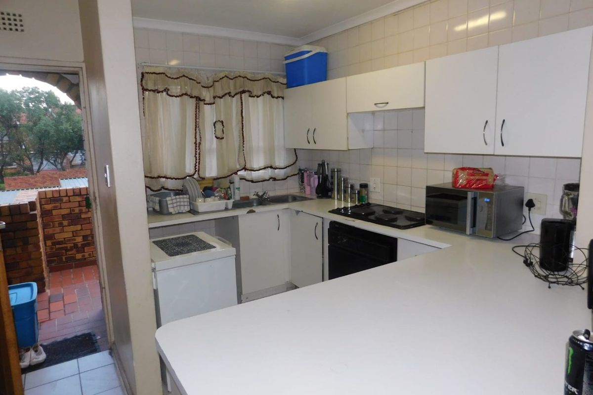 2 Bedroom and 1 Bathroom available for you to buy Call us now!! - Photo 2