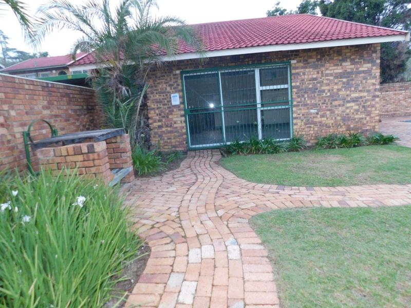 2 Bedroom and 1 Bathroom available for you to buy Call us now!! - Photo 7