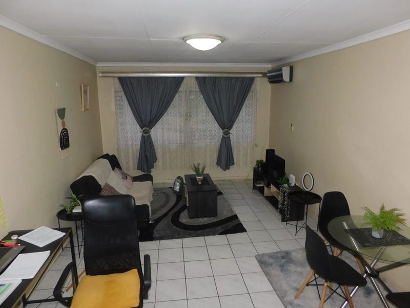 2 Bedroom and 1 Bathroom available for you to buy Call us now!! - Photo 4