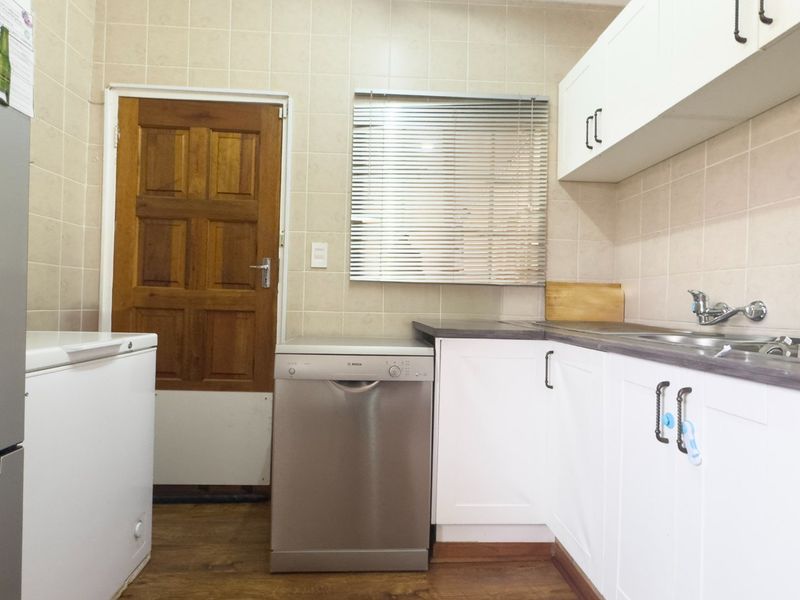 Lovely full title unit - Photo 3