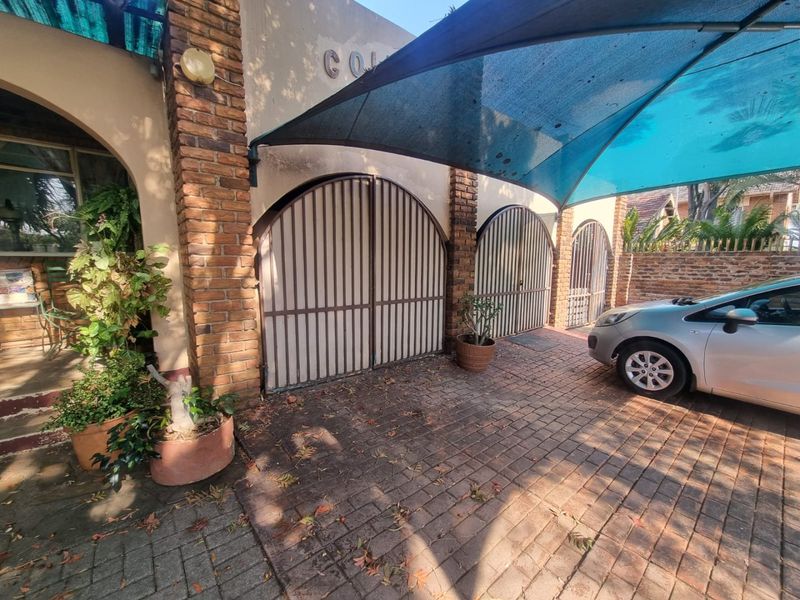 FOUR BEDROOM FREESTANDING HOUSE IN FAUNA PARK POLOKWANE! - Photo 3