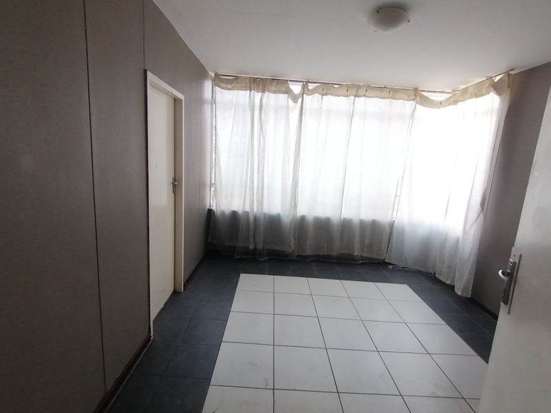 Elegant 3-Bedroom Apartment – Muckleneuk, Pretoria - Photo 4