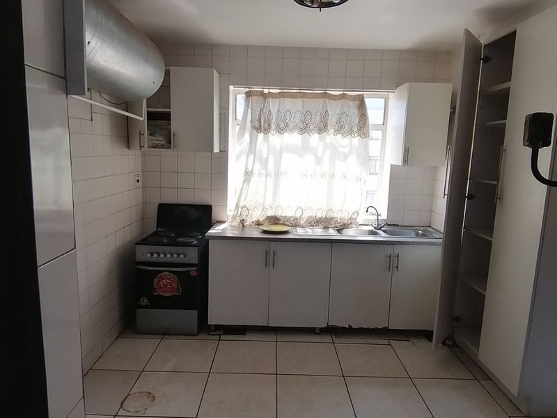 Elegant 3-Bedroom Apartment – Muckleneuk, Pretoria - Photo 6