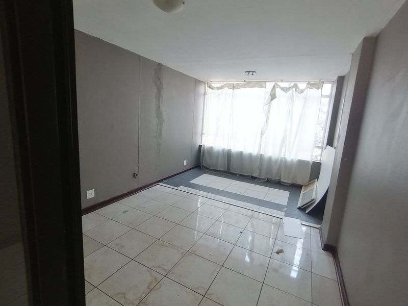 Elegant 3-Bedroom Apartment – Muckleneuk, Pretoria - Photo 3