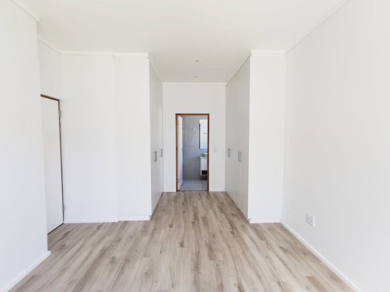 AFFORDABLE CONTEMPORARY ESTATE LIVING MINUTES FROM GEORGE - Photo 4