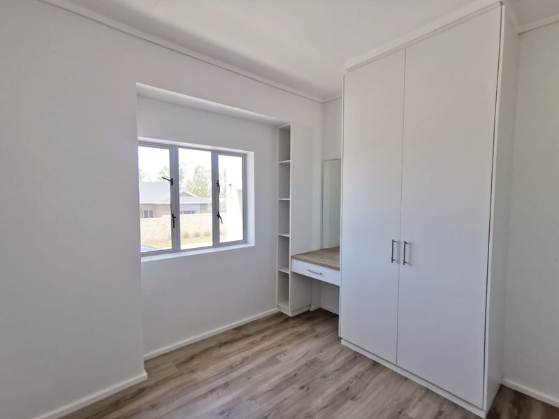 AFFORDABLE CONTEMPORARY ESTATE LIVING MINUTES FROM GEORGE - Photo 6