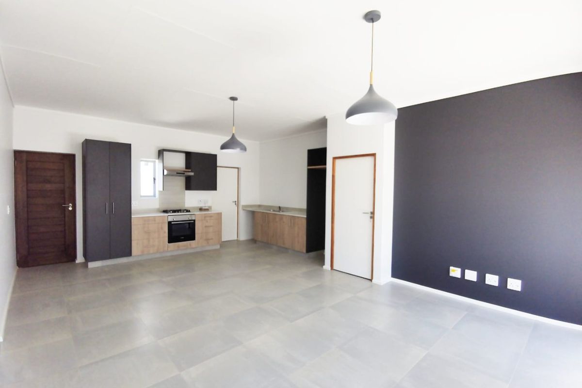 AFFORDABLE CONTEMPORARY ESTATE LIVING MINUTES FROM GEORGE - Photo 3