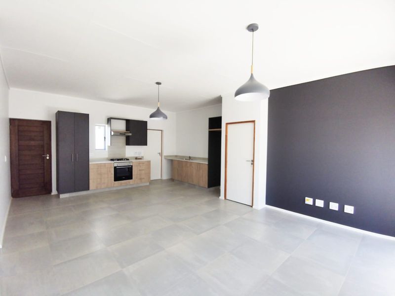 AFFORDABLE CONTEMPORARY ESTATE LIVING MINUTES FROM GEORGE - Photo 3