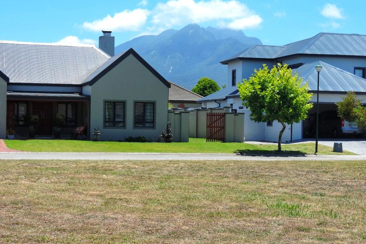 RARE OPPORTUNITY:  ONE OF THE LAST SPACIOUS STANDS NOW AVAILABLE IN BLUE MOUNTAIN VILLAGE, GEORGE - Photo 5