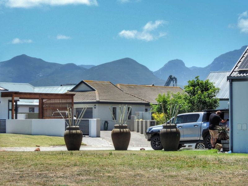 RARE OPPORTUNITY:  ONE OF THE LAST SPACIOUS STANDS NOW AVAILABLE IN BLUE MOUNTAIN VILLAGE, GEORGE - Photo 6