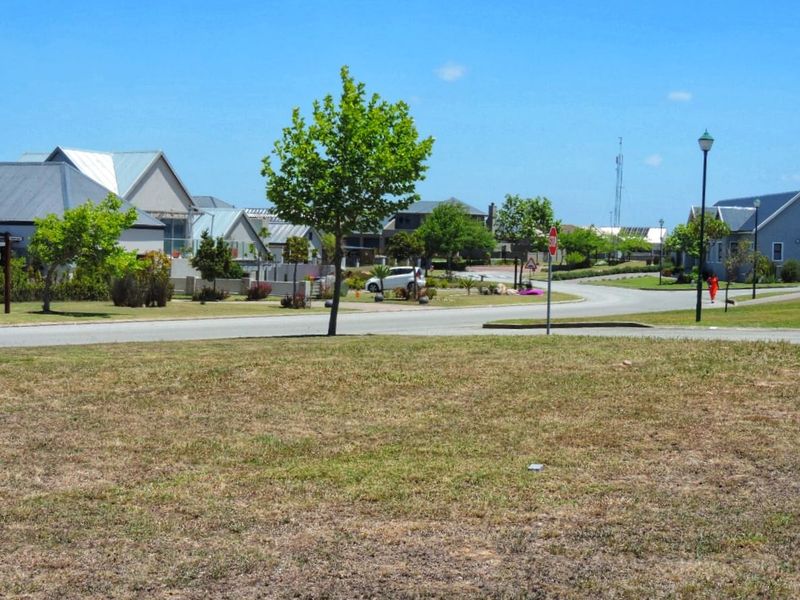 RARE OPPORTUNITY:  ONE OF THE LAST SPACIOUS STANDS NOW AVAILABLE IN BLUE MOUNTAIN VILLAGE, GEORGE - Photo 2