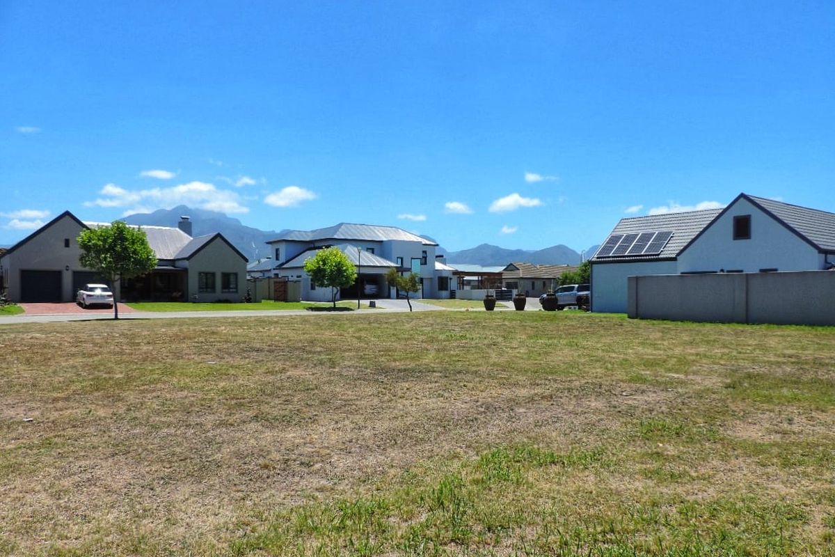 RARE OPPORTUNITY:  ONE OF THE LAST SPACIOUS STANDS NOW AVAILABLE IN BLUE MOUNTAIN VILLAGE, GEORGE - Photo 3