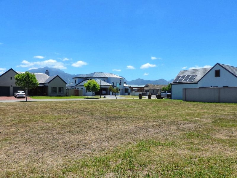 RARE OPPORTUNITY:  ONE OF THE LAST SPACIOUS STANDS NOW AVAILABLE IN BLUE MOUNTAIN VILLAGE, GEORGE - Photo 3