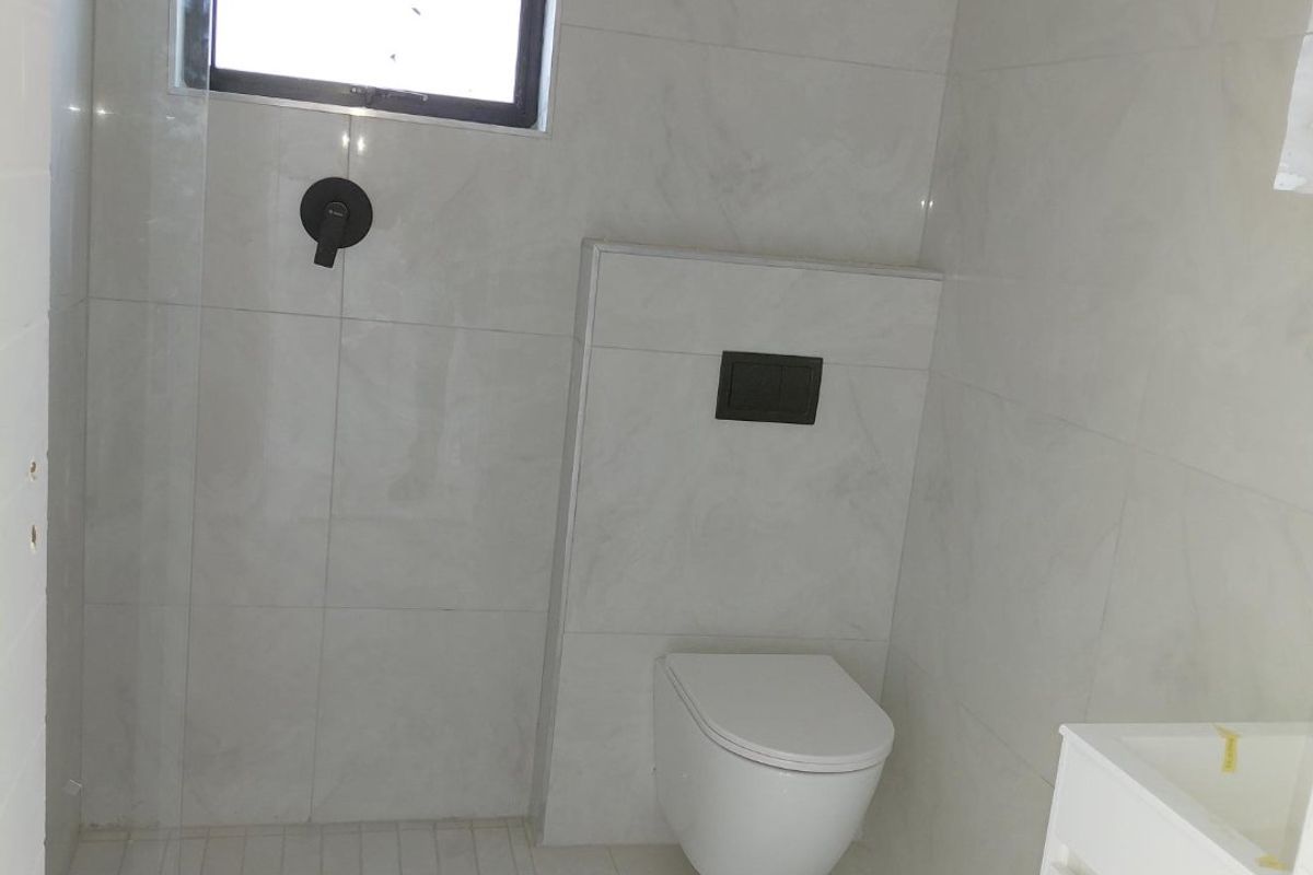 Modern 4-Bed, 3-Bath New Build in Sandown – Completion Mid-December 2025 - No Transfer Duty.  - Photo 5