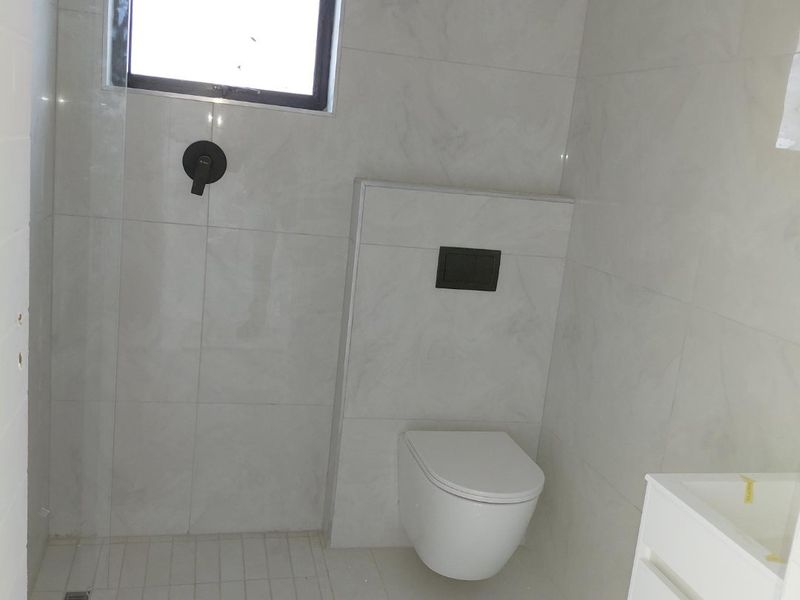 Modern 4-Bed, 3-Bath New Build in Sandown – Completion Mid-December 2025 - No Transfer Duty.  - Photo 5