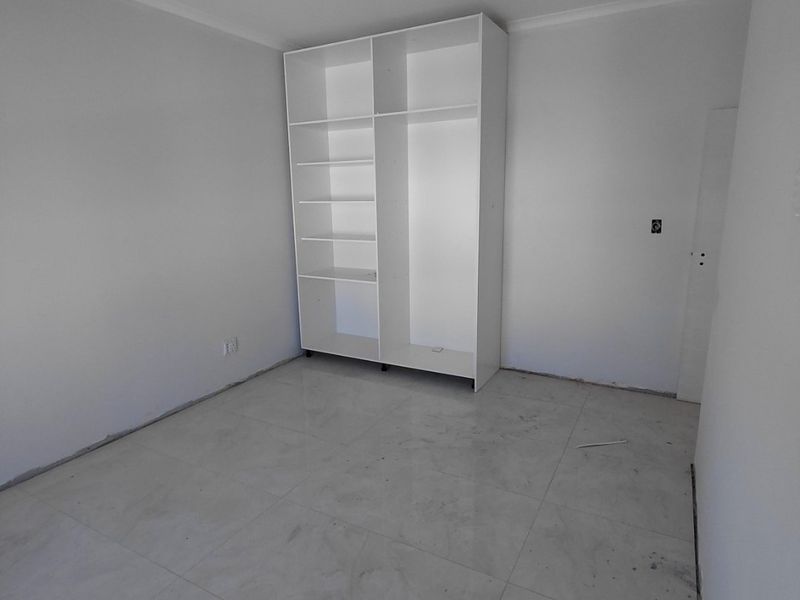 Modern 4-Bed, 3-Bath New Build in Sandown – Completion Mid-December 2025 - No Transfer Duty.  - Photo 8