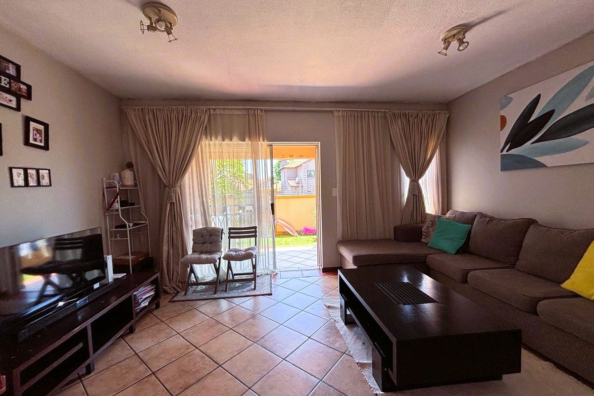 2 Bed 1 Bath unit for sale in Eco Park Estate - Photo 2