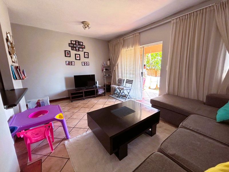 2 Bed 1 Bath unit for sale in Eco Park Estate - Photo 7